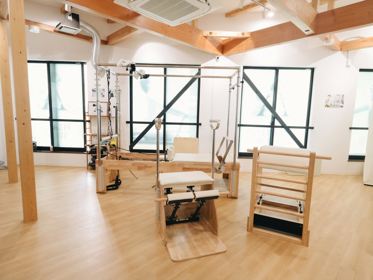 1_Enhance_the_overall_brightness_and_clarity_of_t-1765175620261