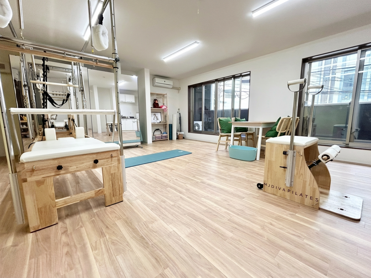 Apply_a_natural_filter_to_the_entire_image_to_enha-1765345427191