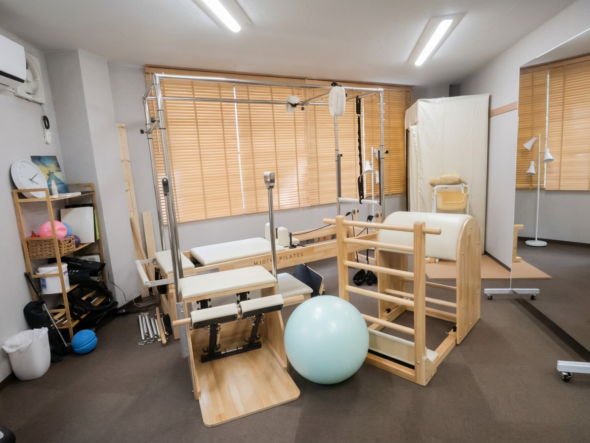 Enhance_the_brightness_and_clarity_of_the_image_wh-1765175066133