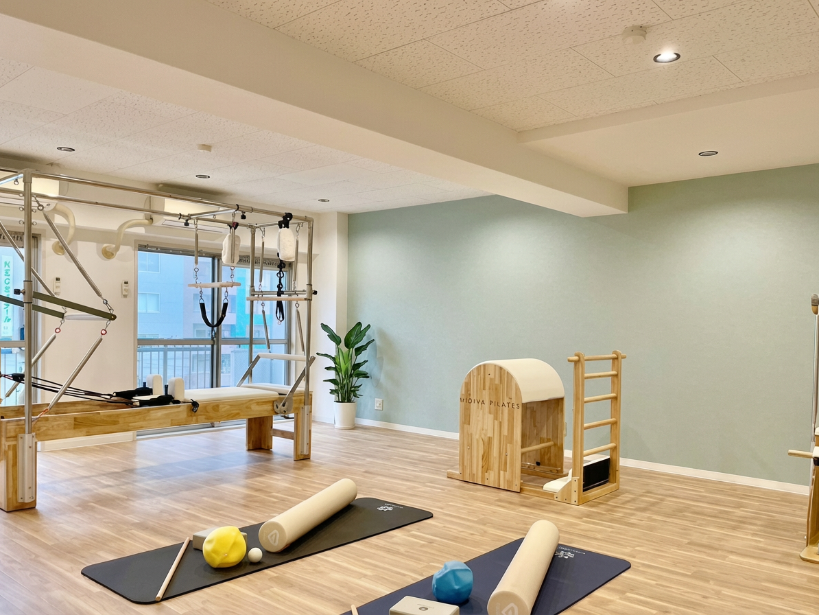 Enhance_the_overall_brightness_and_clarity_of_the_-1765256545875