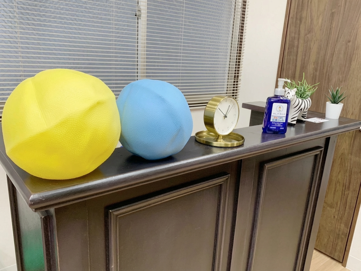 Enhance_the_overall_brightness_and_clarity_of_the_-1765257176374