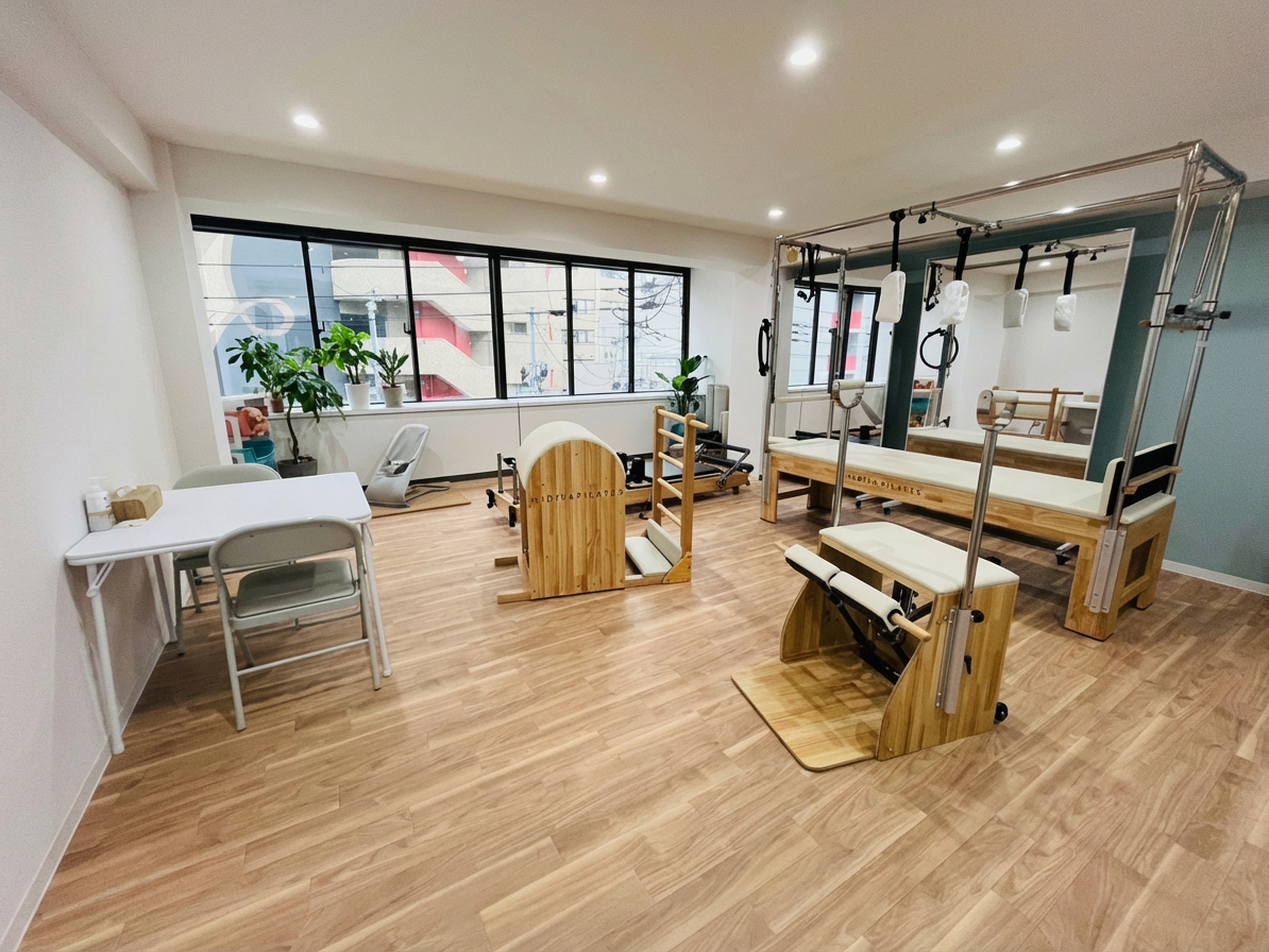 Enhance_the_overall_brightness_and_clarity_of_the_-1765257724269