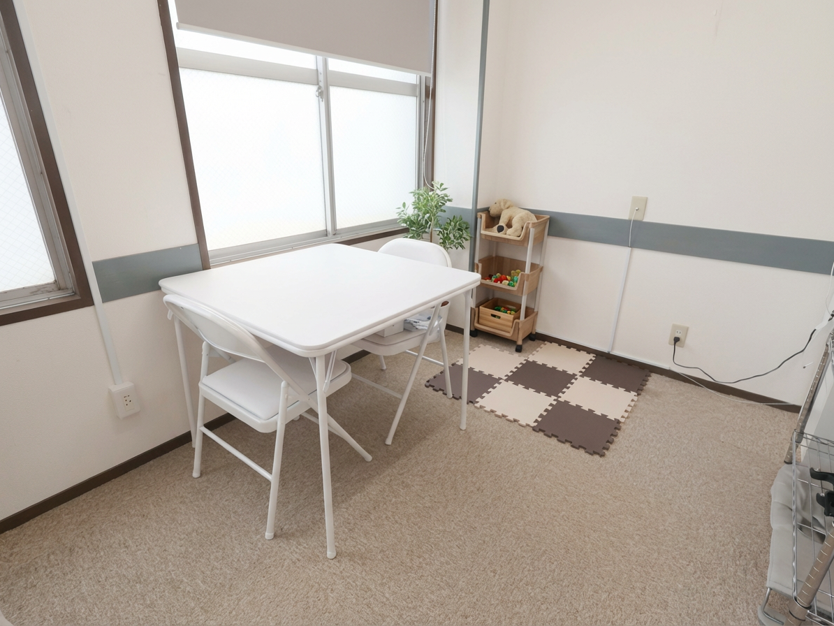 Enhance_the_overall_clarity_and_brightness_of_the_-1765167124656