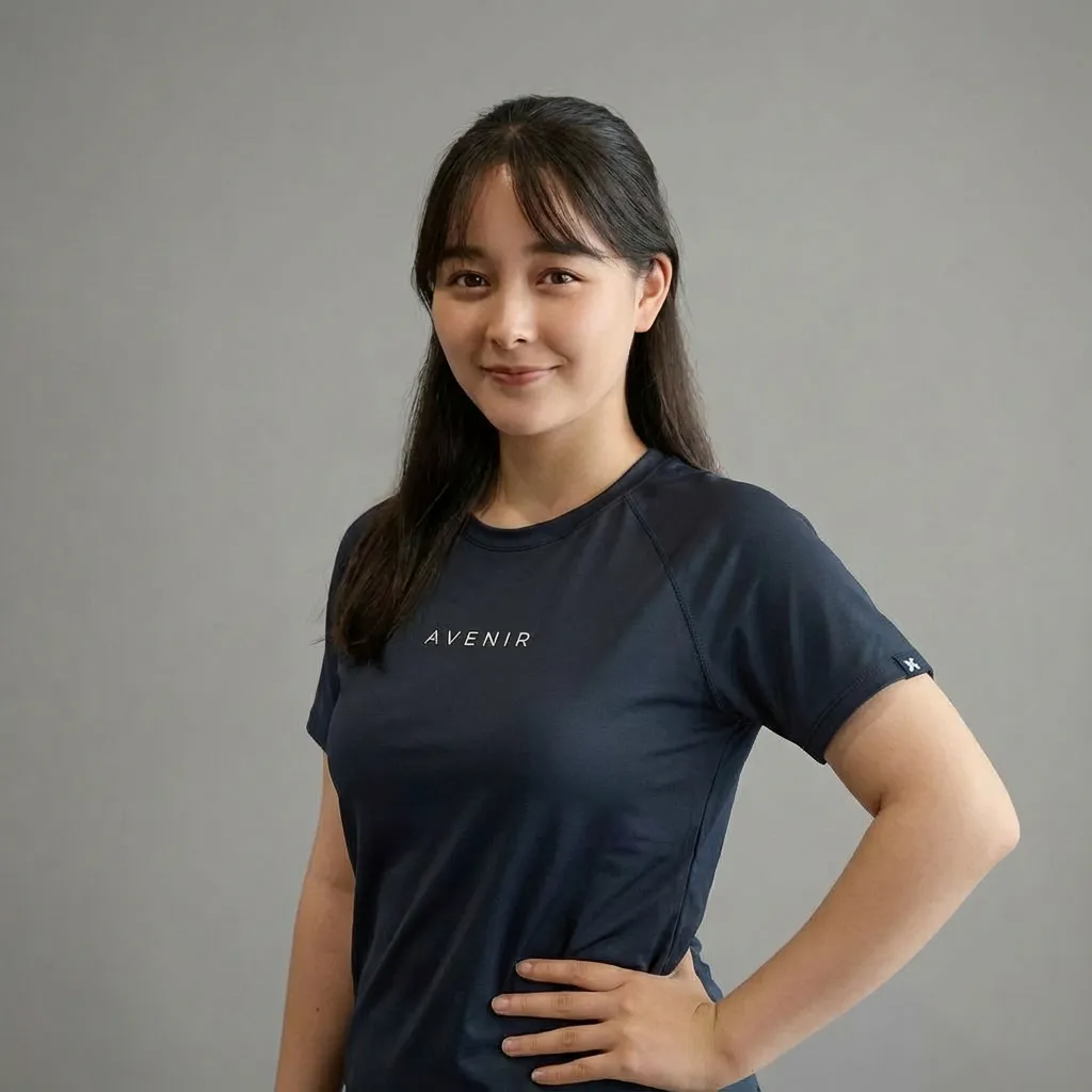 ピラティスアヴニールのトレーナー莉咲の紹介写真