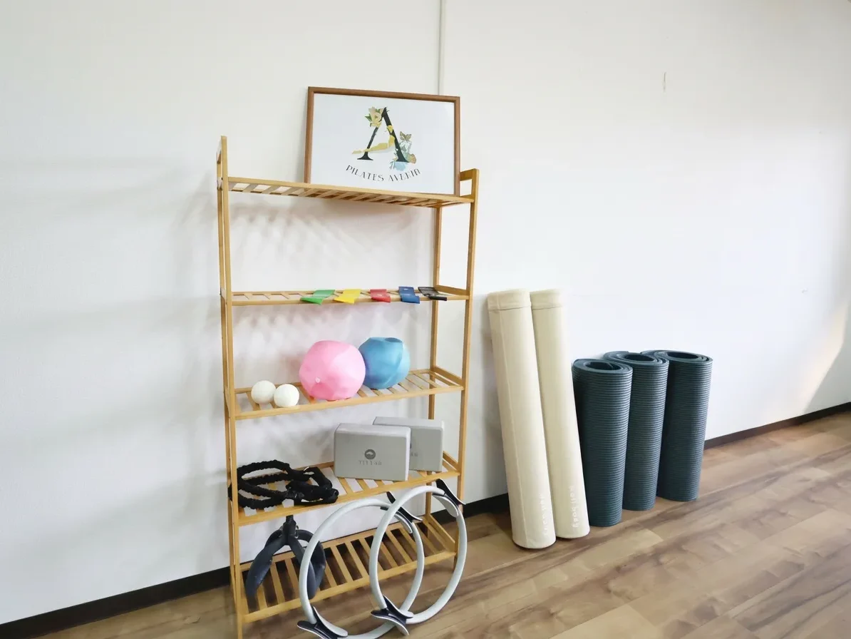 ピラティスアヴニール茨木店のレッスンで使う備品や小物