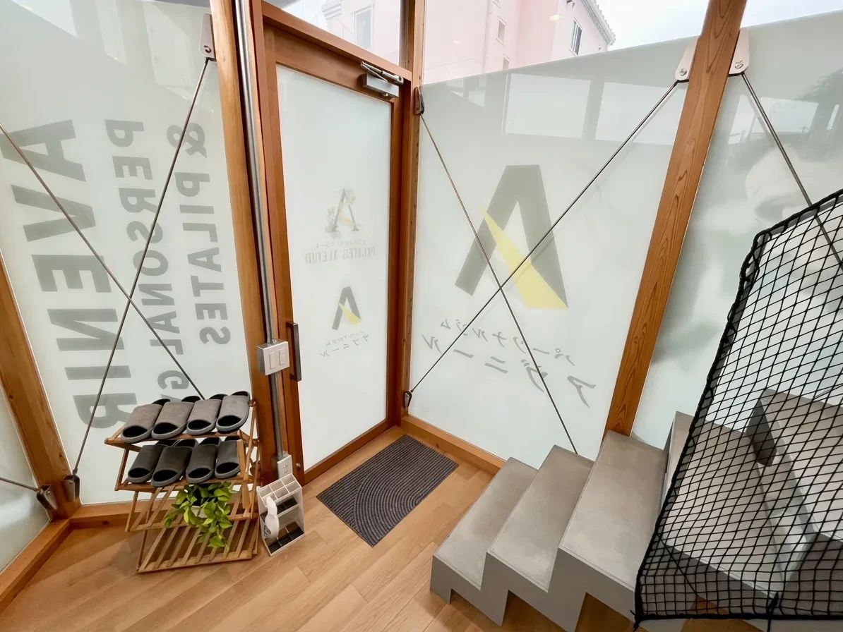 moriguchi-slider5689-10 ピラティスアヴニール守口店が入る建物の外観と入口