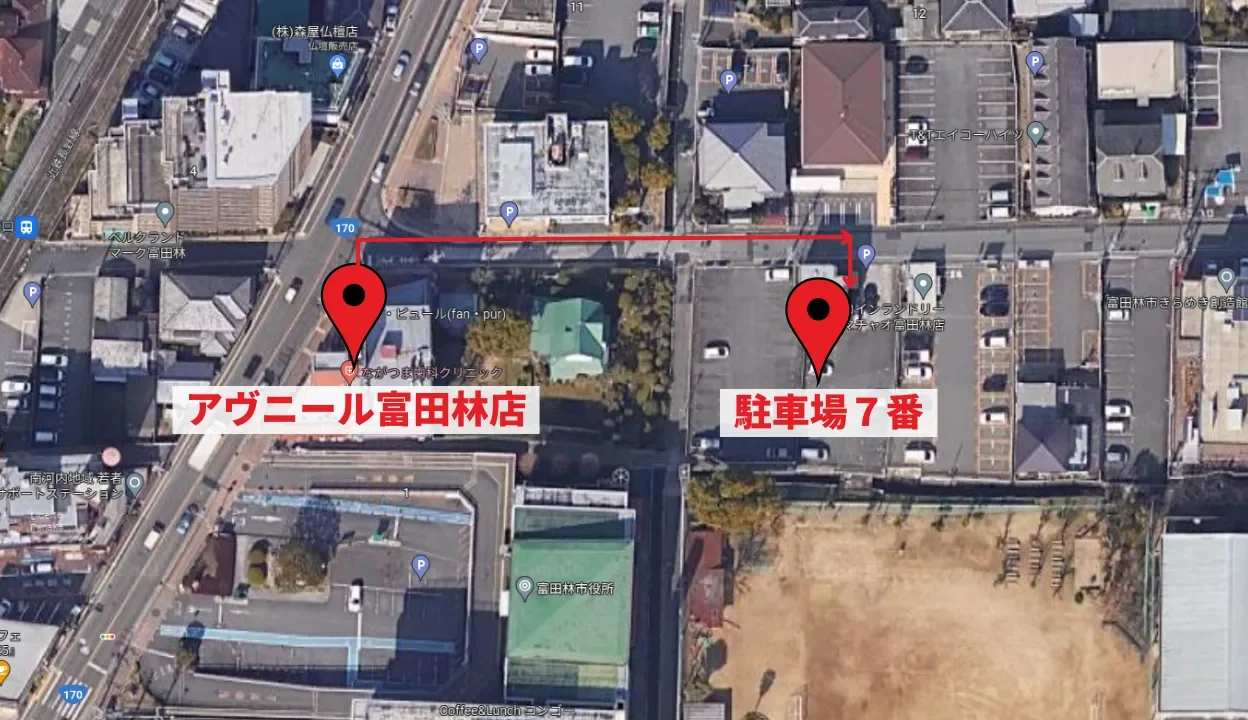 ピラティスアヴニール富田林店と駐車場の位置を示す地図