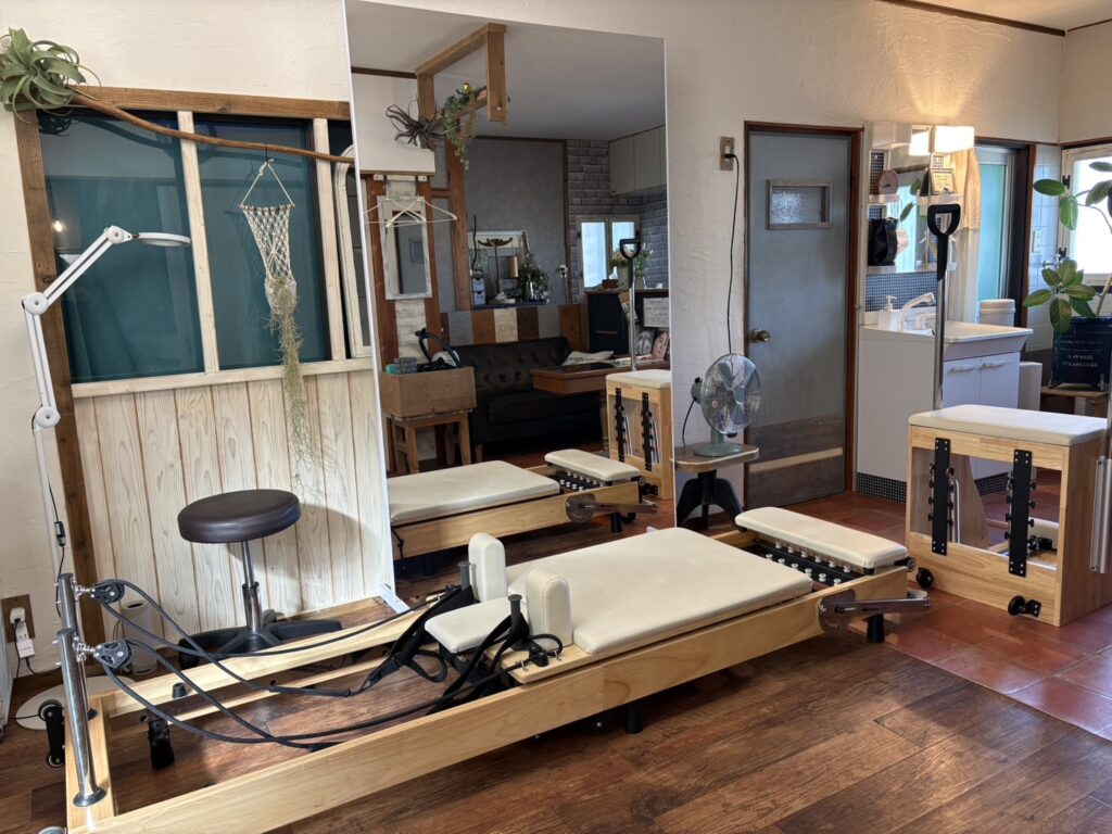 ピラティスアヴニール柏原店のスタジオ