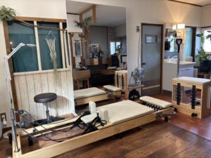 ピラティスアヴニール柏原店のスタジオ