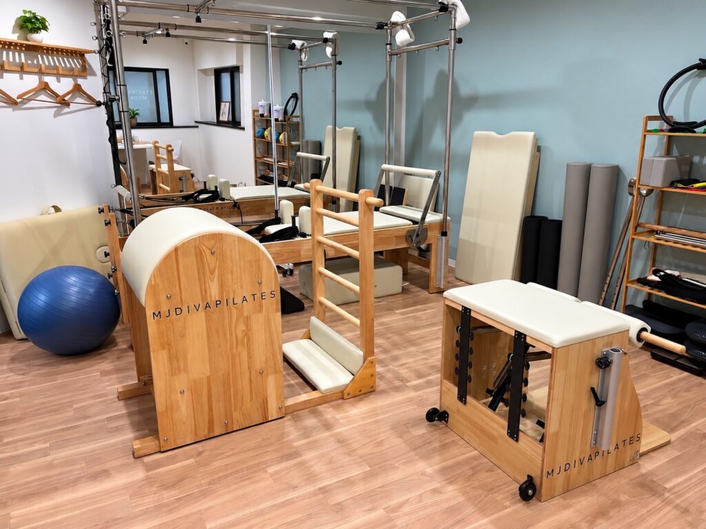 ピラティスアヴニール川西能勢口店のスタジオ