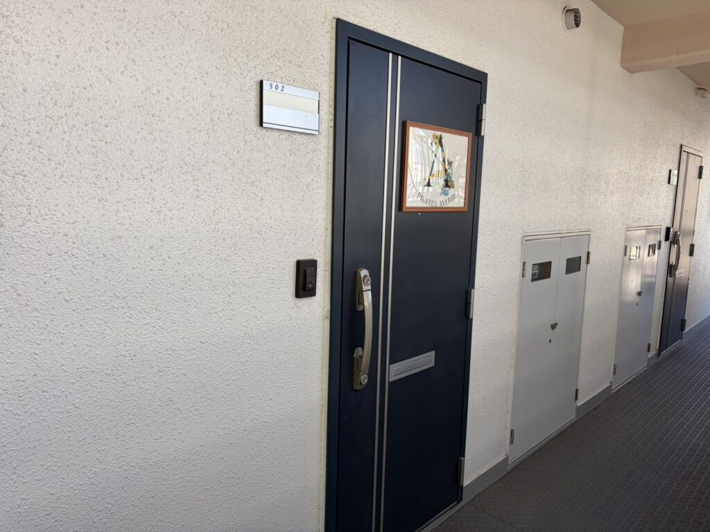 ピラティスアヴニール天王寺2号店の入口